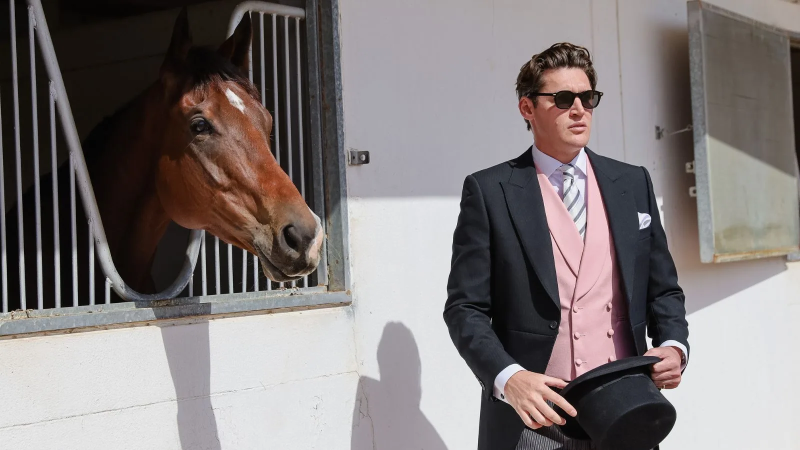 爱斯科赛马场：皇家赛道的百年传奇 - 欧宝电竞